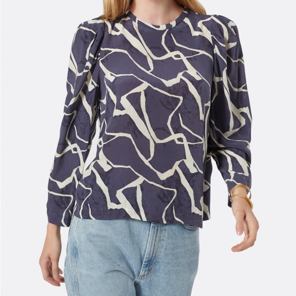 New! Joie silk blouse. New without Tags, Size M